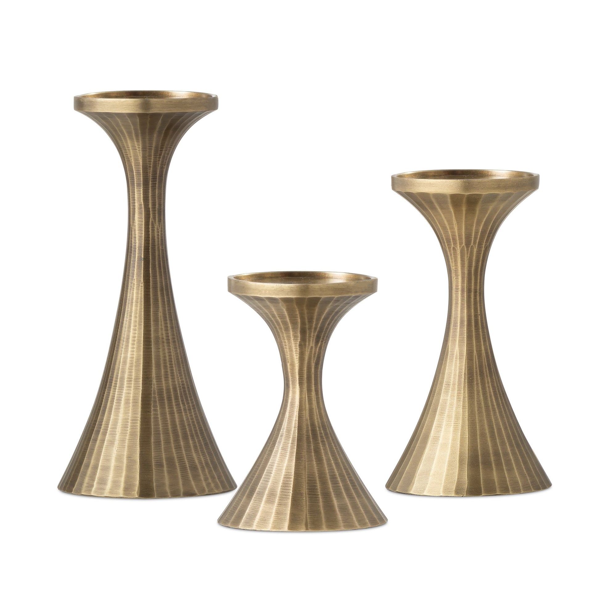 Tomar Antique Brass Ribbed 3 Piece Pillar Candle Holder Set