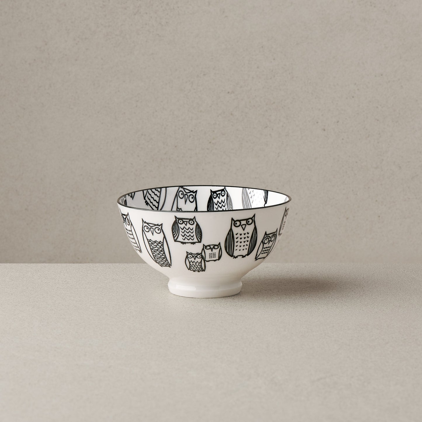 Kiri Porcelain 8 oz. 4.5 Inch Diameter Bowl - Owl Outline