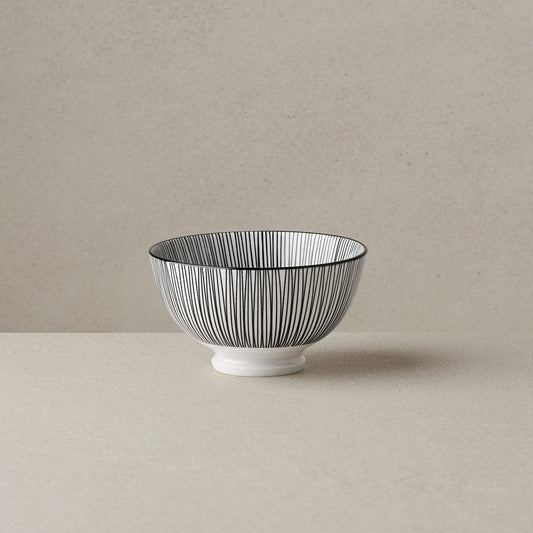 Kiri Porcelain 8 oz. 4.5 Inch Diameter Bowl - Black Line