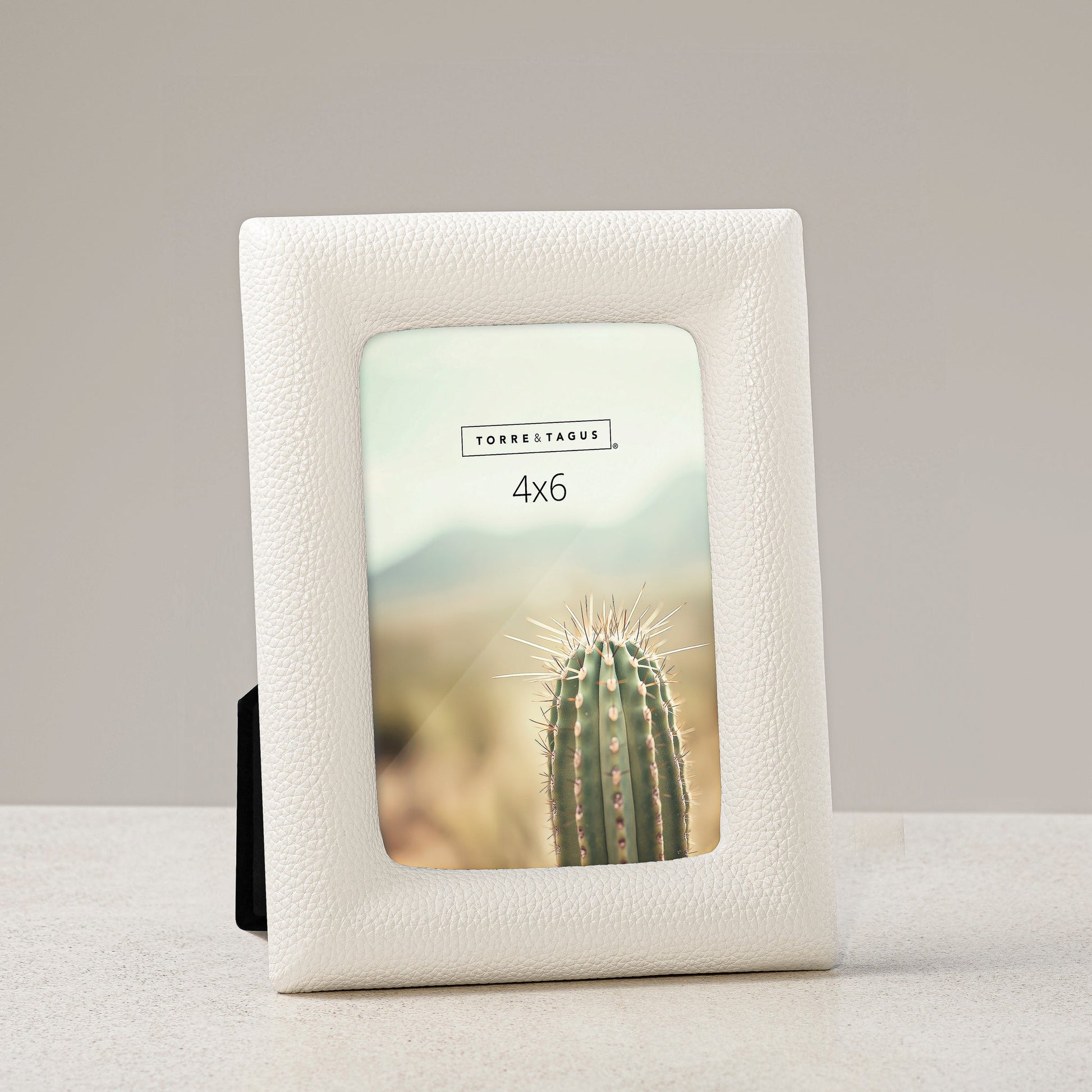 Alda Curved Contour Vegan Cream Leather Photo Frame - 4X6