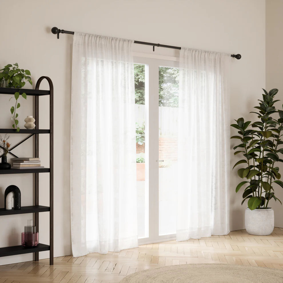 Bolas Curtain Rod